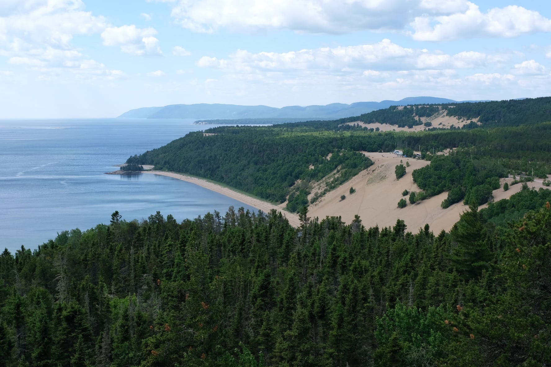 Tadoussac vaut-il le détour ? Notre avis honnête en 2026 Tadoussac vaut-il le détour ? Notre avis honnête en 2026