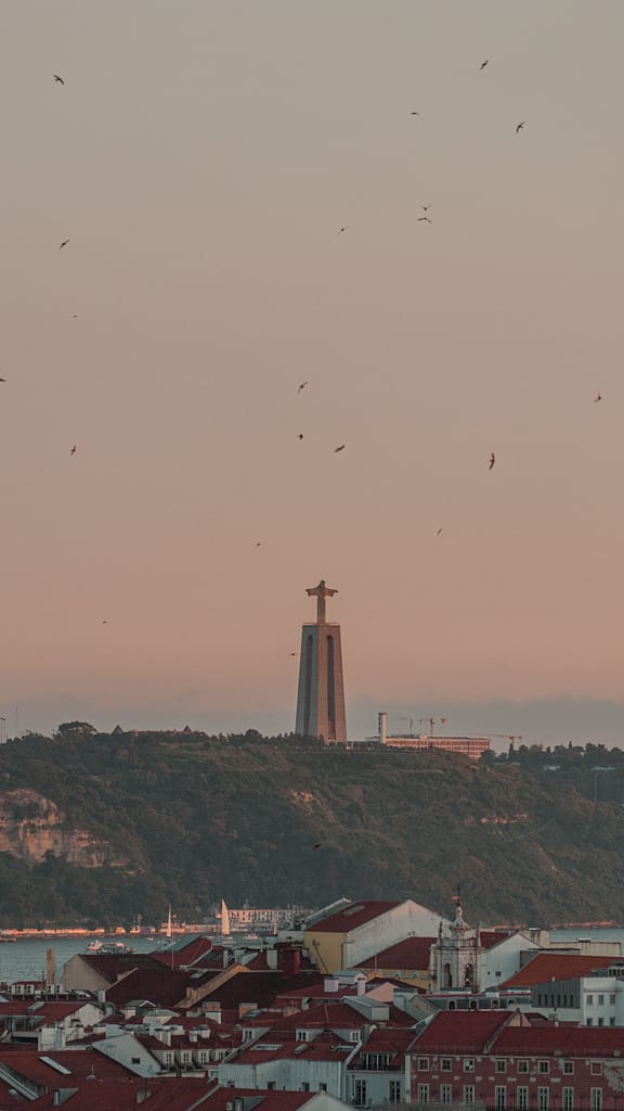 Que faire à Lisbonne en 4 jours ? Itinéraire complet pour une première visite Admirer les plus beaux miradouros de Lisbonne au Portugal