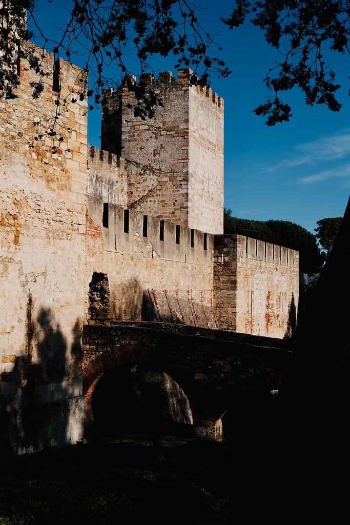Que faire à Lisbonne en 4 jours ? Itinéraire complet pour une première visite château Saint-Georges Lisbonne