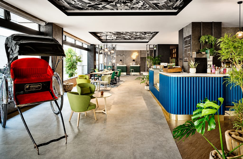 Visiter le Japon en 2 semaines : itinéraire de 15 jours entre Tokyo, Kyoto et Osaka Holiday Inn Kyoto Gojo : un hôtel moderne avec onsen au cœur de Kyoto au Japon