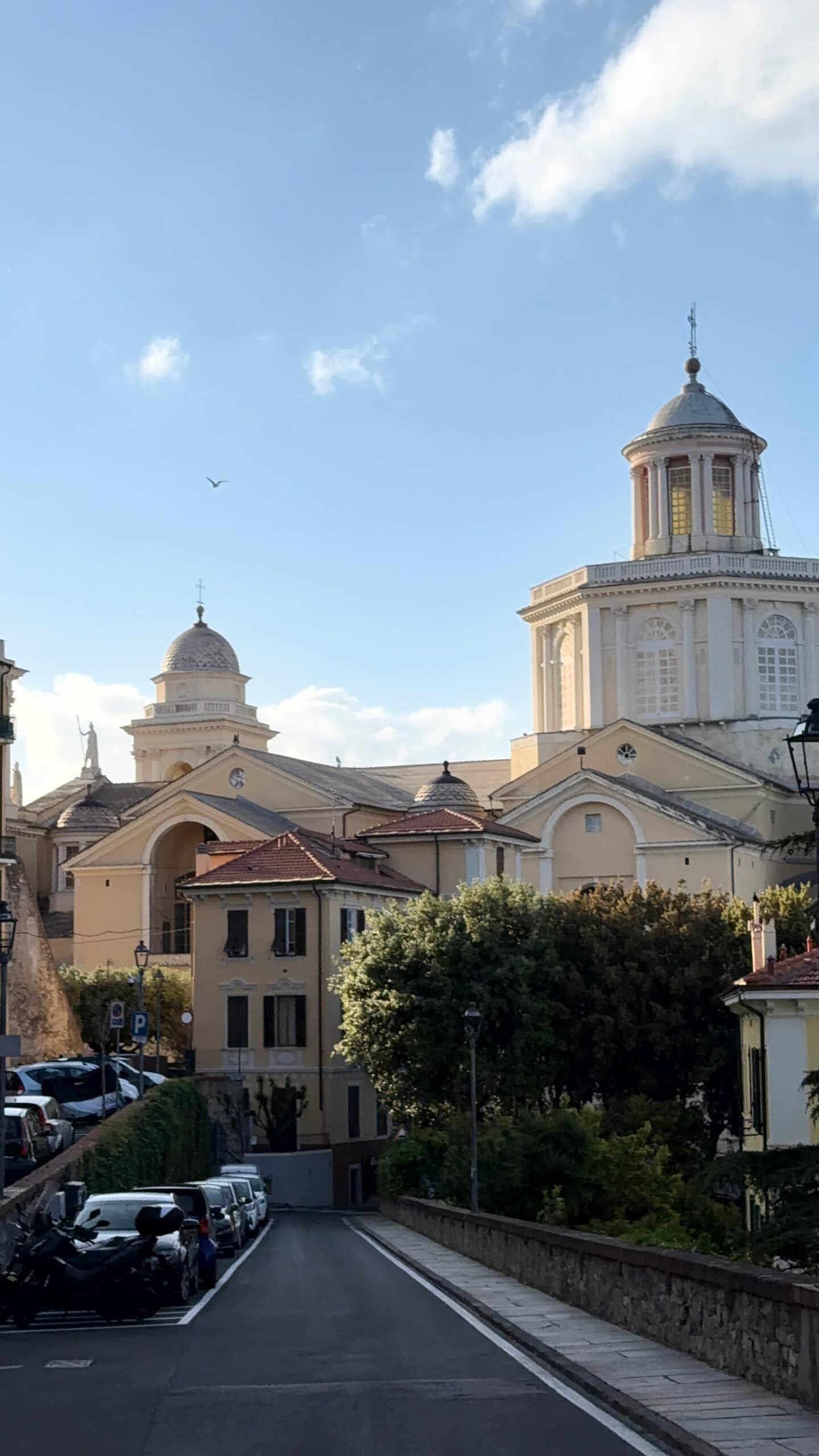 Que faire en Ligurie ? Guide complet pour un voyage d'une semaine autour d'Imperia en Italie Admirer la Basilique San Maurizio à Imperia en Italie en Ligurie