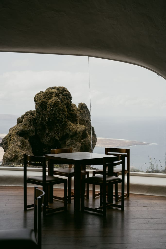 Visiter Lanzarote en une semaine : itinéraire complet pour 7 jours aux Canaries Fondation César Manrique Lanzarotte Espagne Canaries