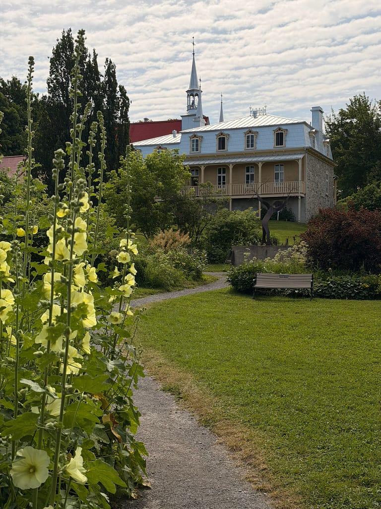 Visiter Québec en 2 jours : itinéraire et bonnes adresses Église traditionnelle de l’île d’Orléans, au Québec