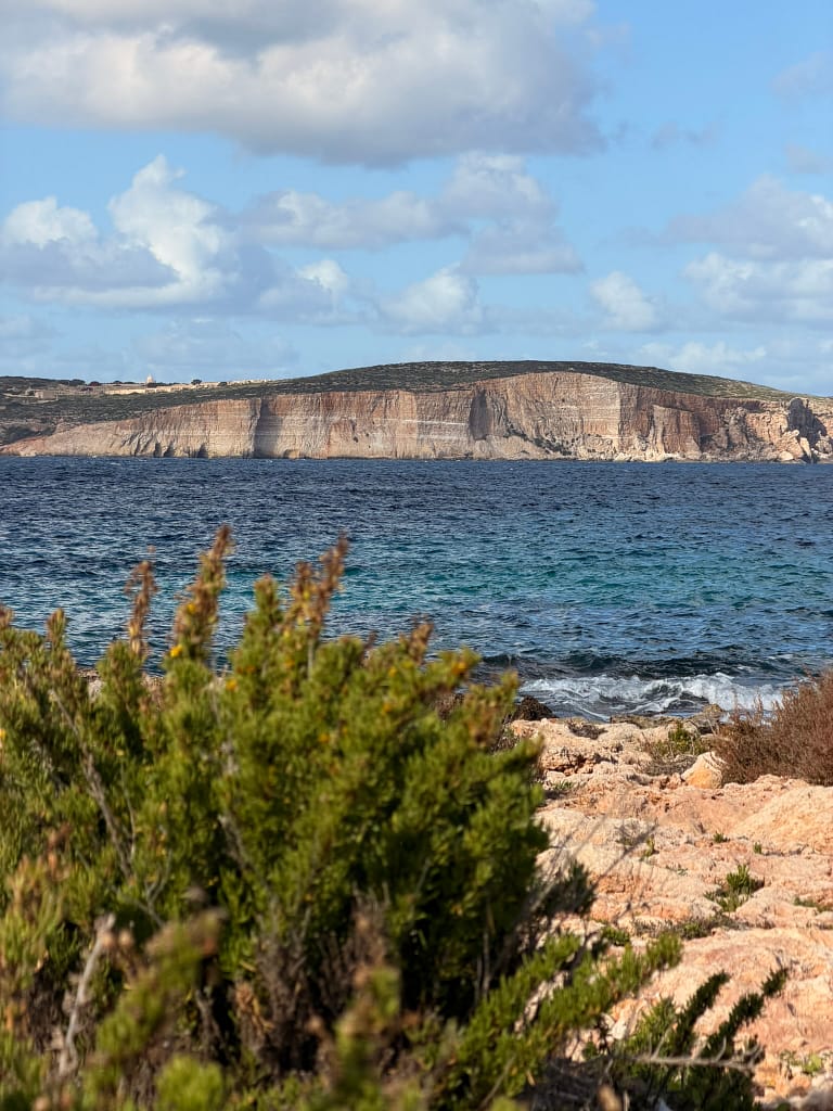 Coral Lagoon & falaises du nord Malte