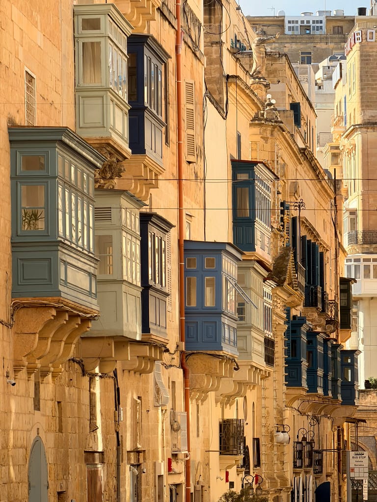 La valette fenêtre colorées à Malte