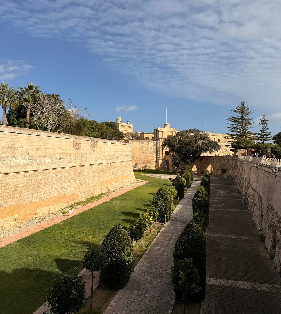 Mdina Malte rempart et végétation